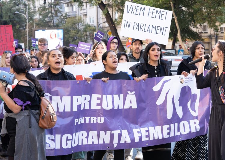 Nők biztonságáért tüntettek Bukarestben.